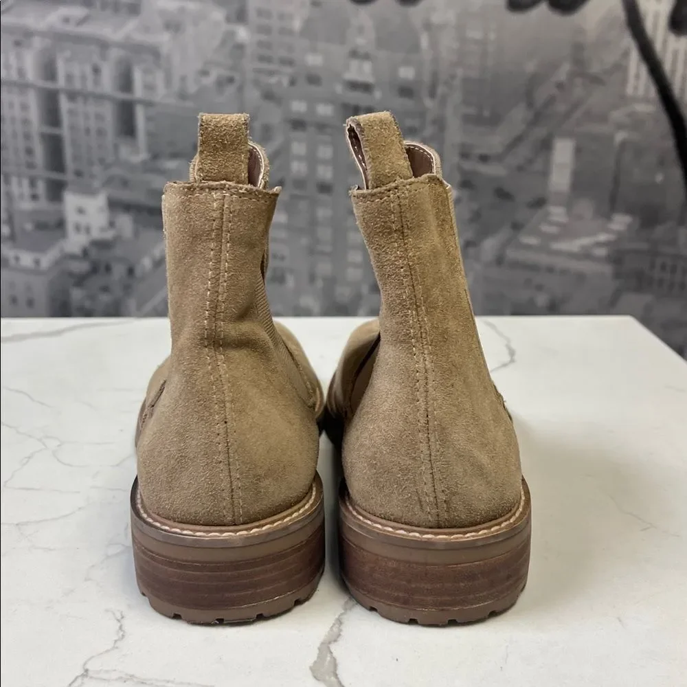 Steve Madden HIGHLINE Suede Ankle Booties Chelsea Boots Sand Tan 9.5